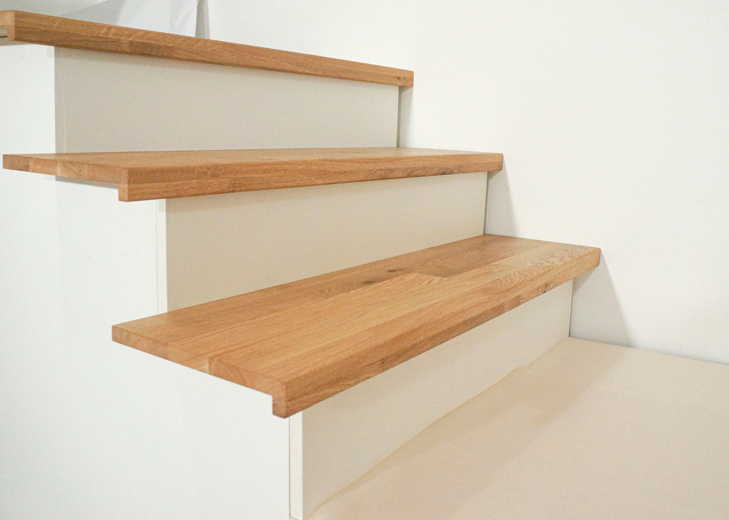 Stair tread Windowsill with overhang Oak Rustic, finger jointed lamellas, 20 mm, Hard wax oil Natural (colourless)
