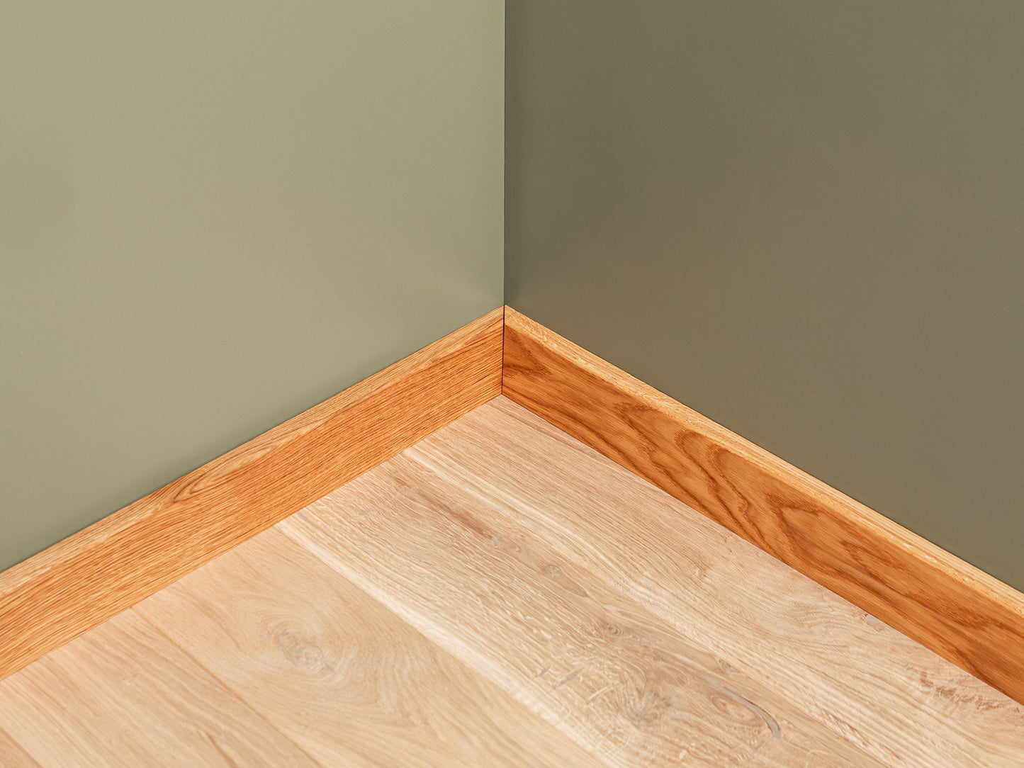Solid Skirting Board Oak A/B 18x70mm Natural oil 0,8-1,8m with radius 5mm