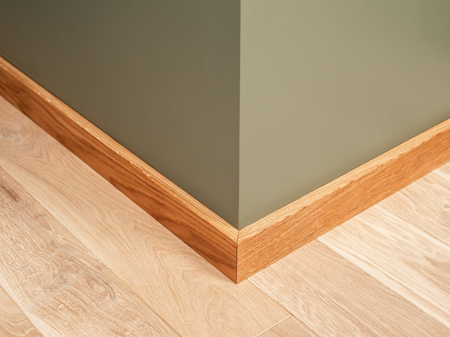 Solid Skirting Board Oak A/B 18x70mm Natural oil 0,8-1,8m with radius 5mm