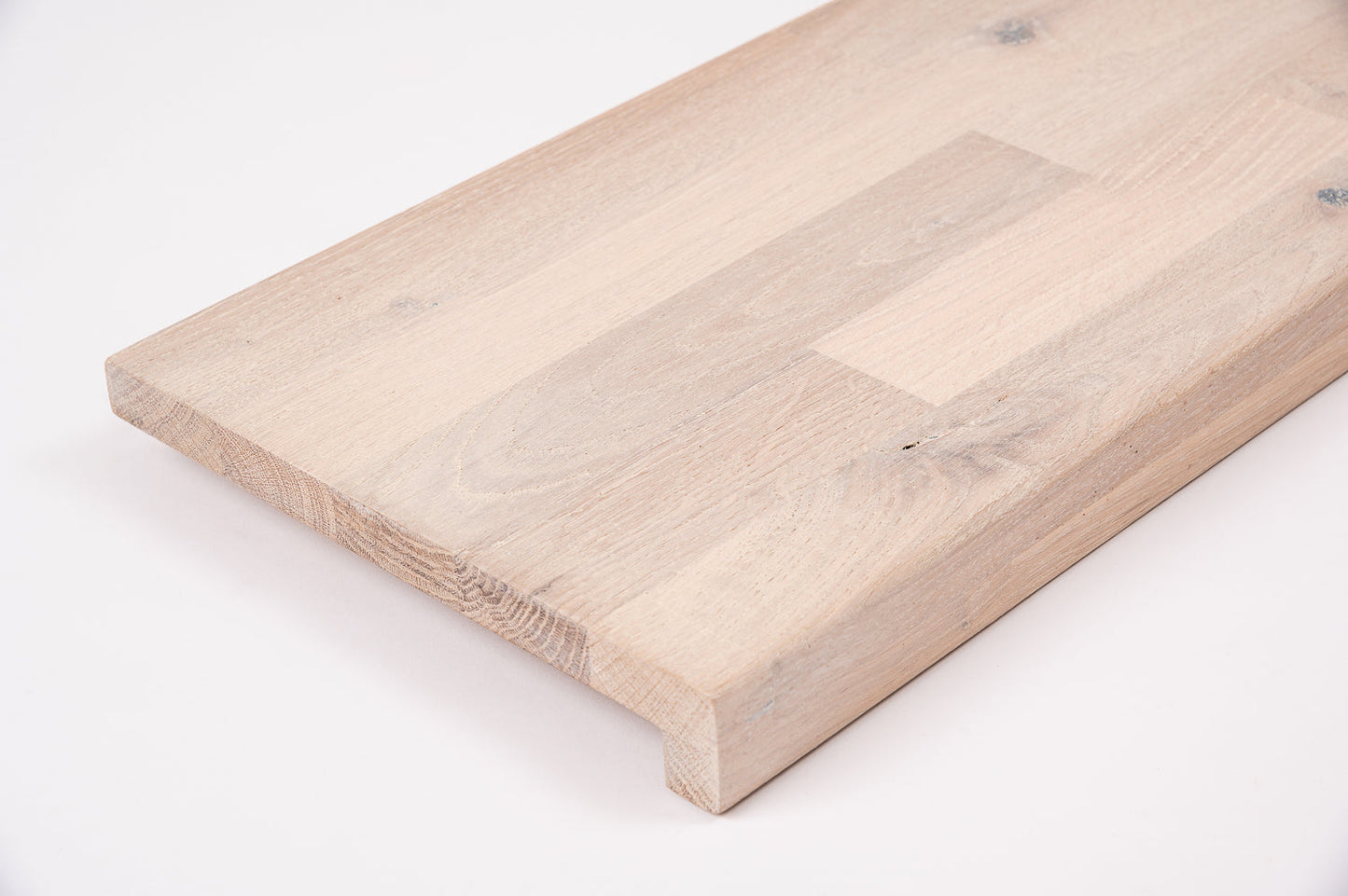 Stair tread Windowsill with overhang Oak Rustic, finger jointed lamellas, 26 mm, Brushed, Chalked white oil