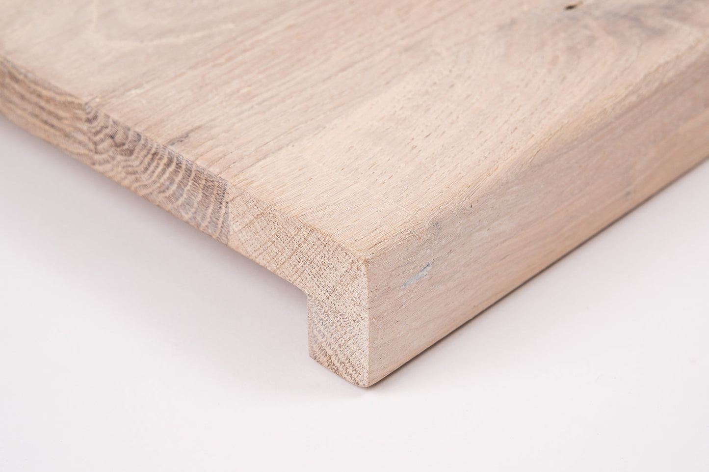 Stair tread Windowsill with overhang Oak Rustic, finger jointed lamellas, 26 mm, Brushed, Chalked white oil