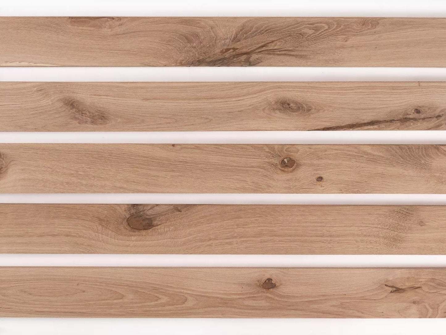 Plinthe massive Chêne rustique, 18x70x2000mm avec rayon, non fini, rempli