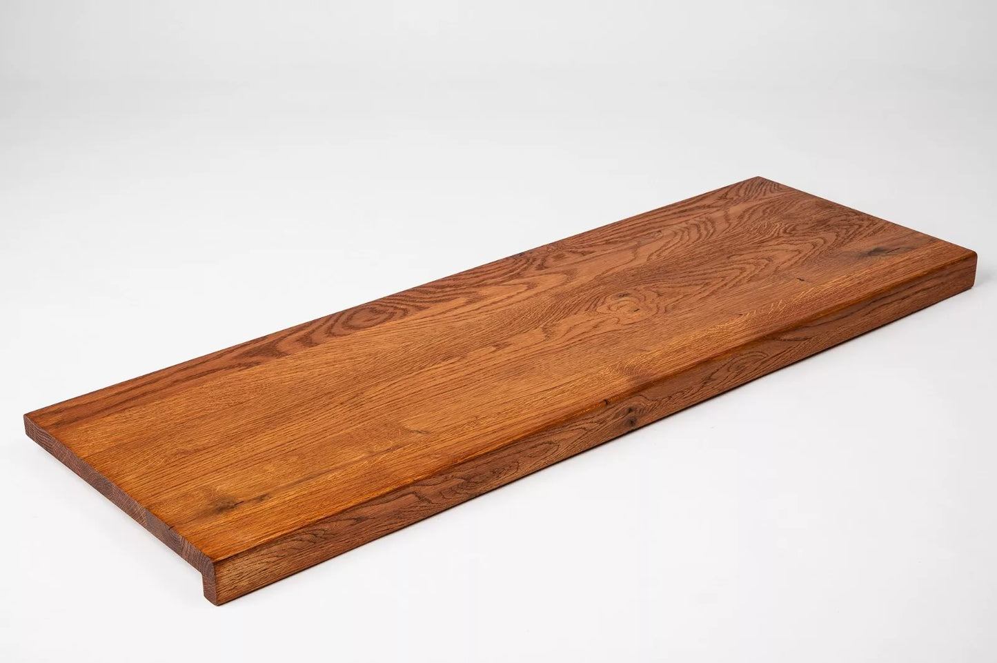 Marche d'escalier Appui de fenêtre avec surplomb Chêne rustique, lamelles pleines, 16 mm, huilé cerisier