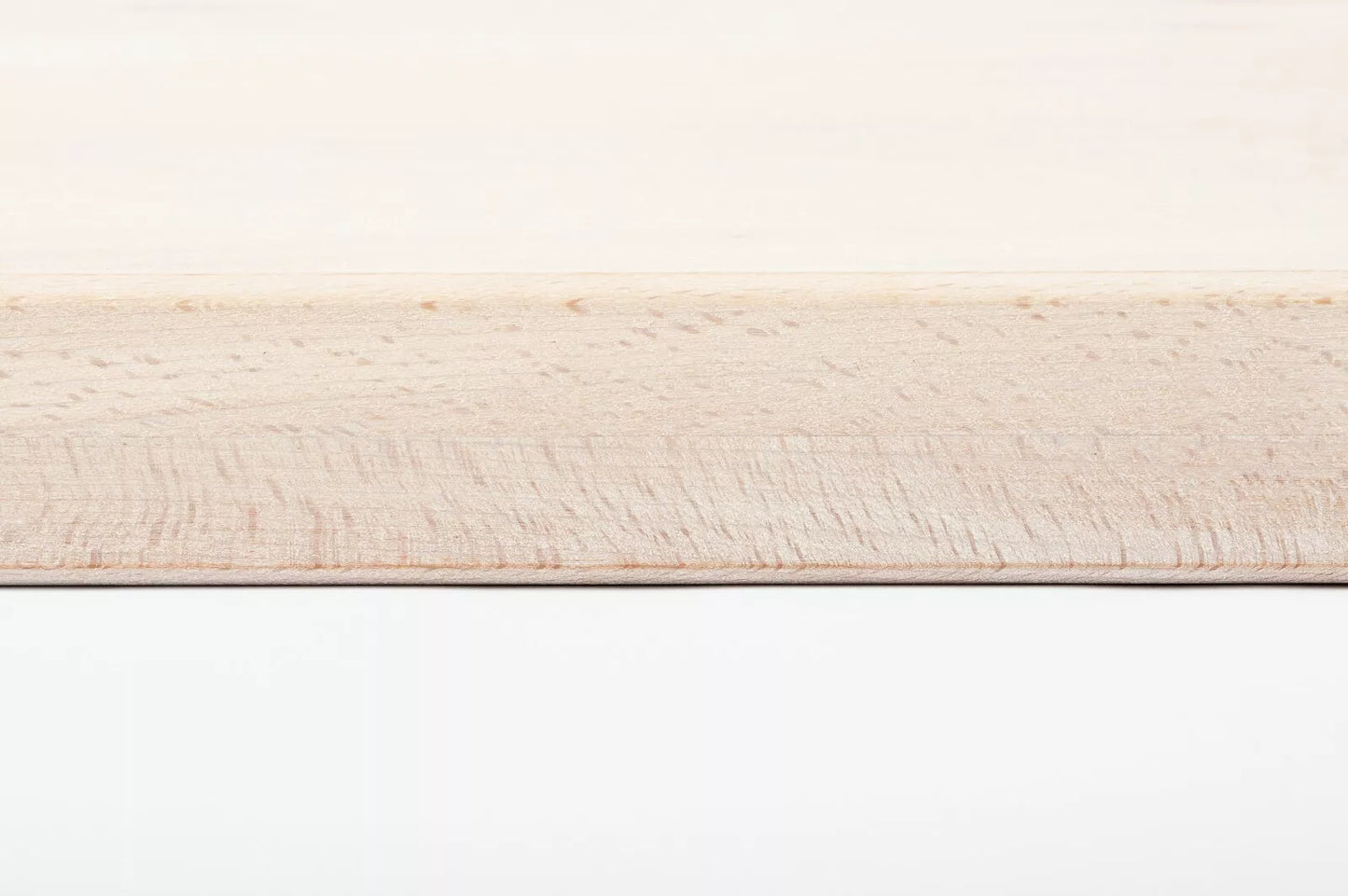 Marche d'escalier Appui de fenêtre avec surplomb Hêtre étuvé A/B, lamelles entières, 20 mm, huile blanche craie