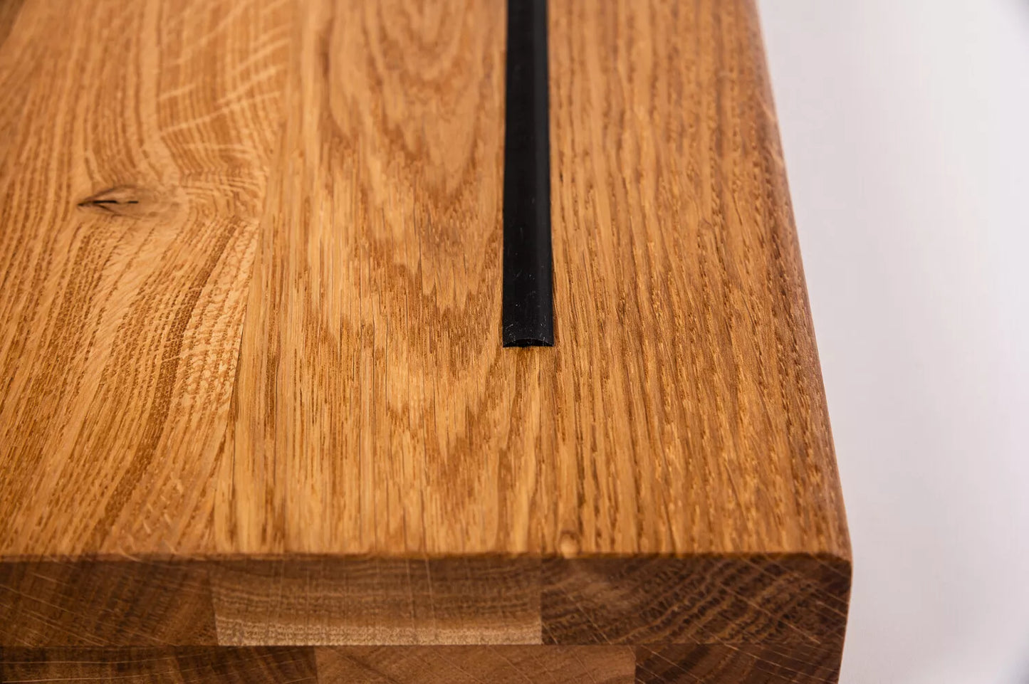 Stair tread Oak Rustic full stave lamellas, 40 mm, 2-layer, natural oil, with anti-slip rubber lip
