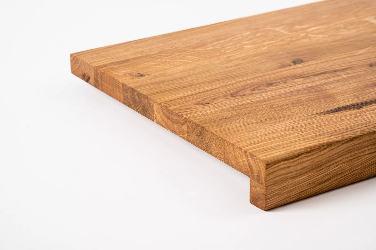 Marche d'escalier Appui de fenêtre avec surplomb Chêne rustique, lamelles pleines, 16 mm, huilé naturel