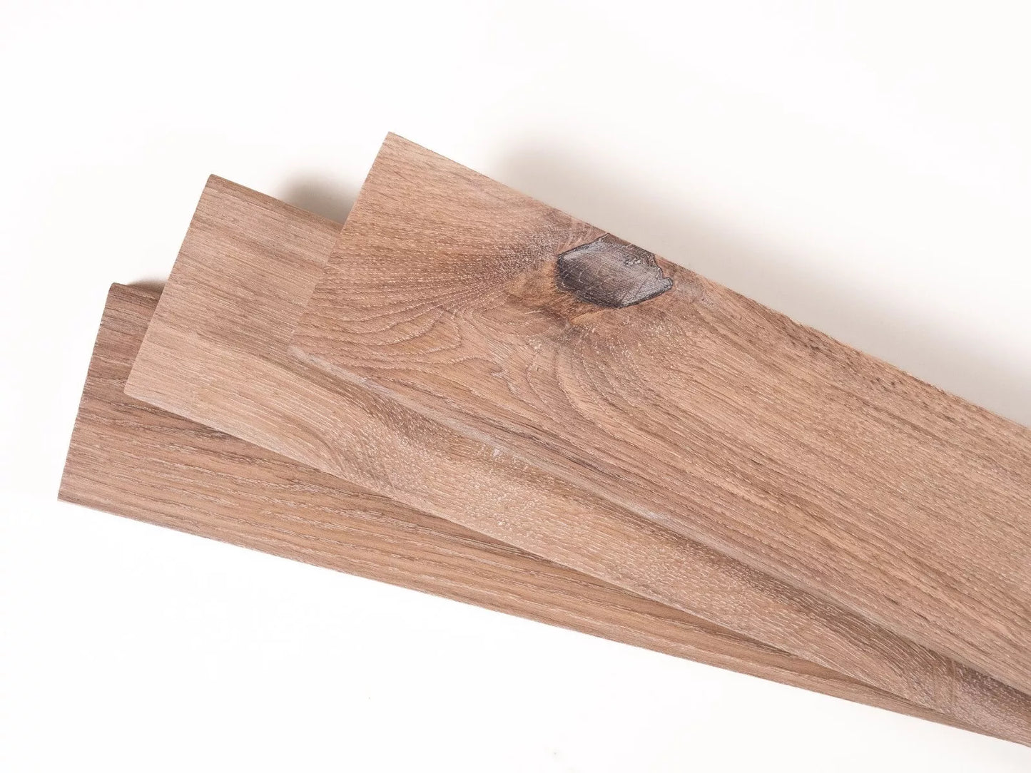 Solid Skirting Board Oak Rustic, 18x70x2000mm with radius, White oil, filled