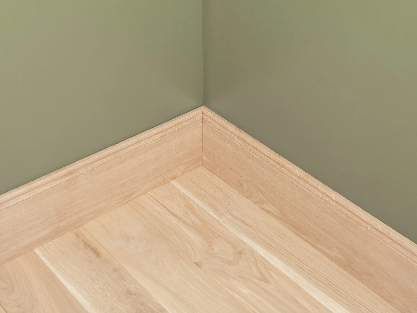 Solid Skirting Board Oak A/B 20x150mm unfinished 1,5-2,5m Hamburg Profile