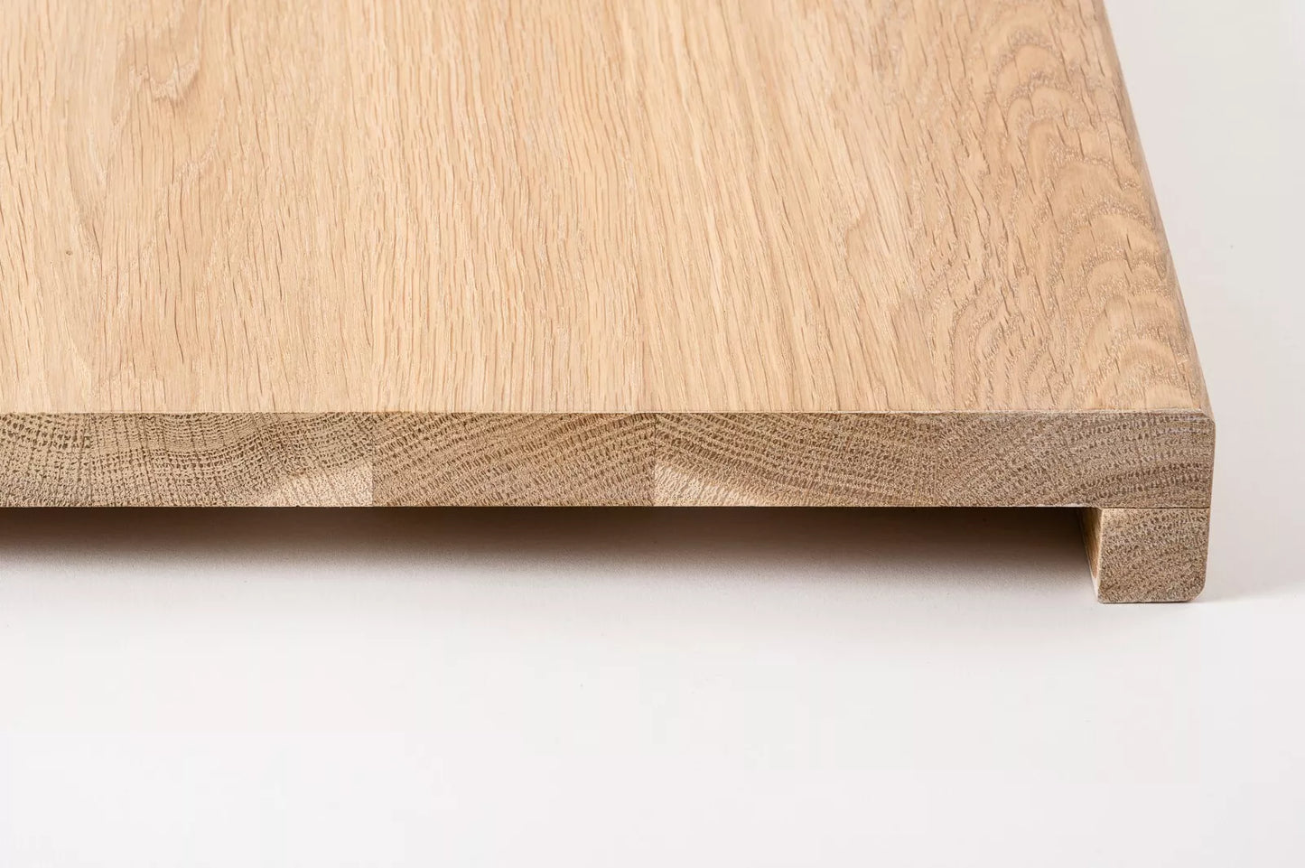 Stair tread Windowsill with overhang Oak A/B, full stave lamellas, 16 mm, White oil