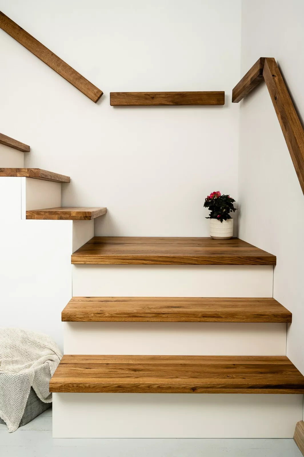 Etagère Marche d'escalier contremarche Appui de fenêtre Chêne rustique, lamelles entières, 40 mm, 2 plis, Huile naturelle