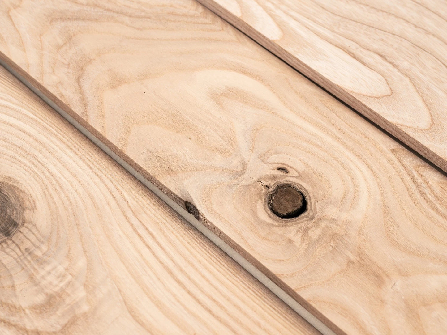 Solid Skirting Board Ash Rustic 24x80mm Hard wax oil Natural white 2000 mm with radius 20mm