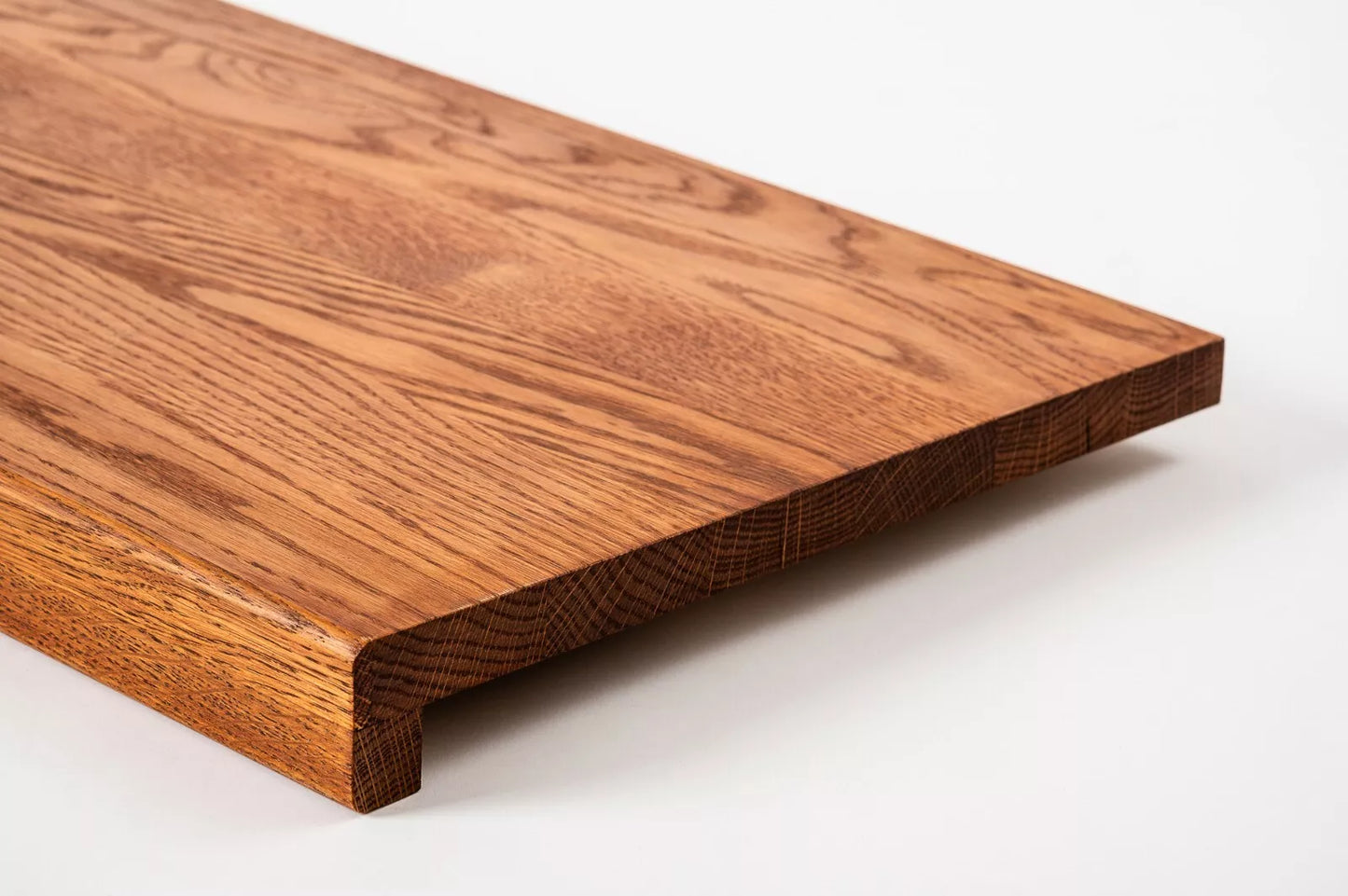 Stair tread Windowsill with overhang Oak A/B, full stave lamellas, 16 mm, Cherry oil