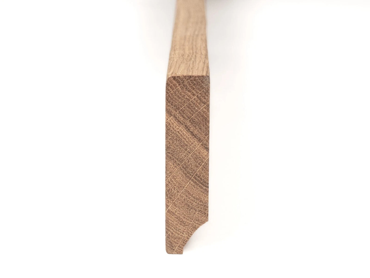Plinthe massive Chêne rustique, 18x70x2000mm avec rayon, non fini, rempli