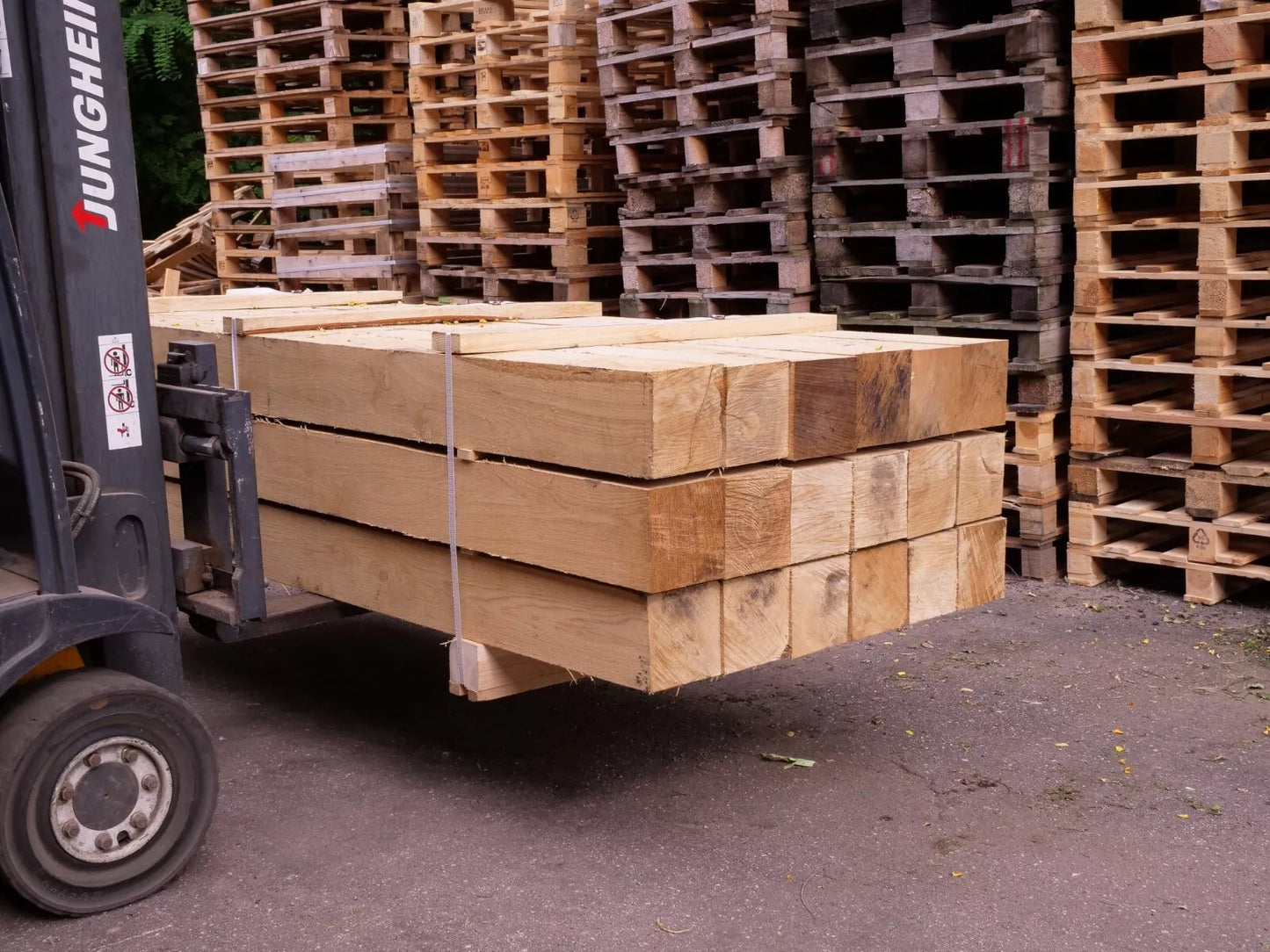 Fresh Sawn Oak Beam, 150x150x2400 mm
