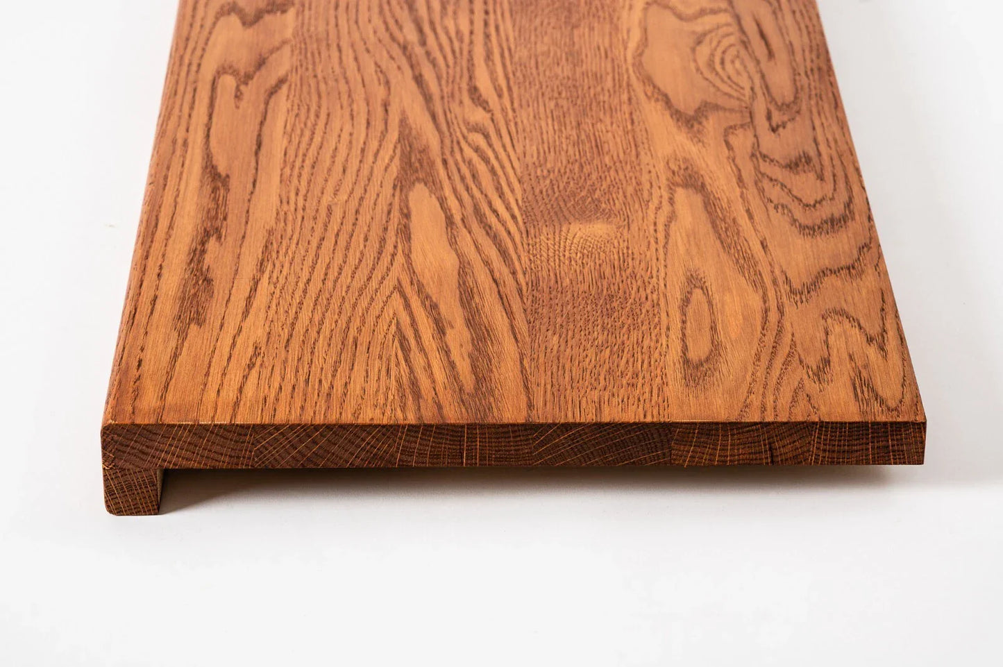 Stair tread Windowsill with overhang Oak A/B, full stave lamellas, 16 mm, Cherry oil