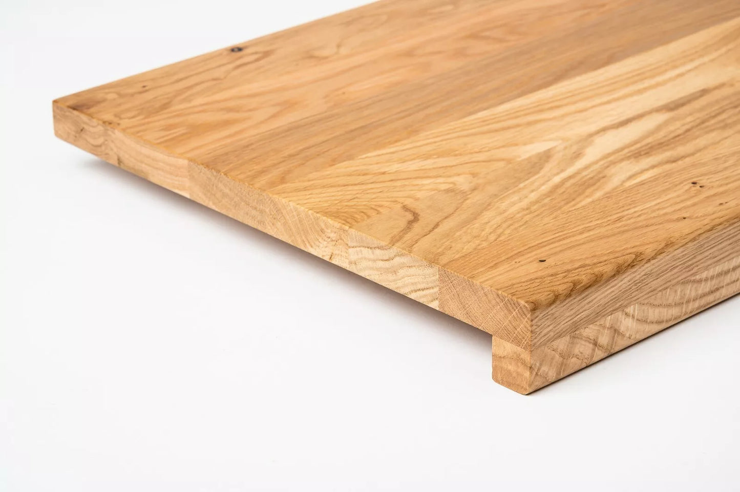 Marche d'escalier Appui de fenêtre avec surplomb Chêne rustique, lamelles pleines, 16 mm, laqué mat