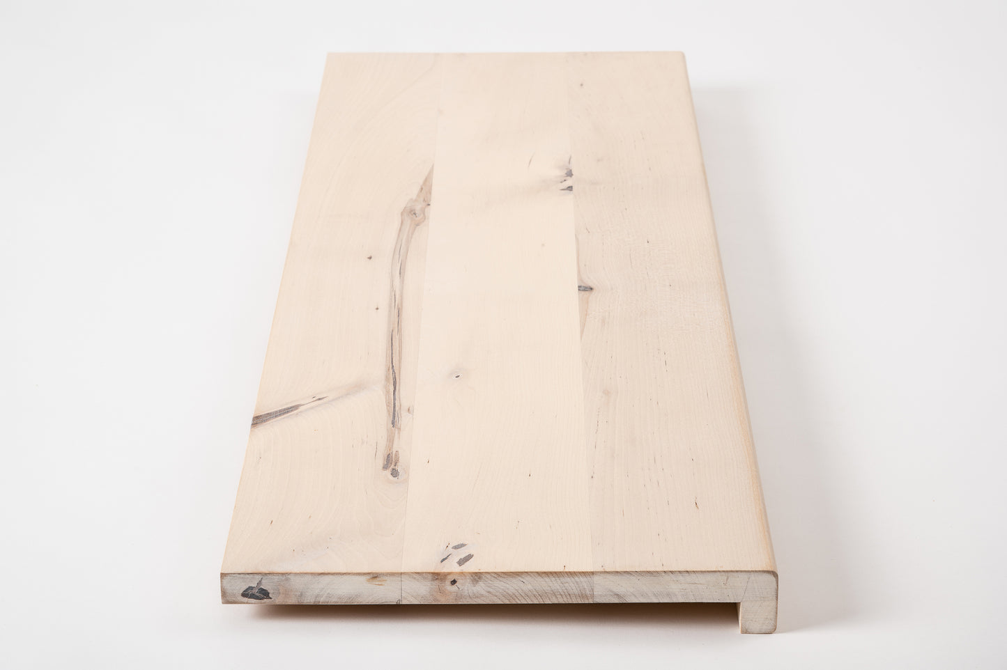 Marche d'escalier Appui de fenêtre avec surplomb Bouleau Rustique, lamelles entières, 20 mm, huile blanche craie