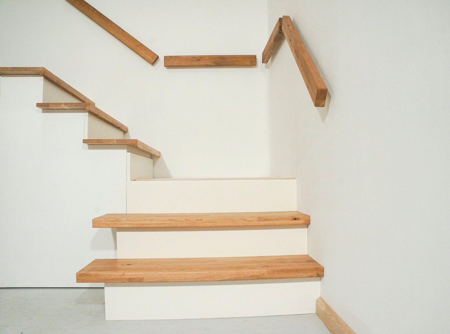 Stair tread Windowsill with overhang Oak Rustic, finger jointed lamellas, 20 mm, Hard wax oil Natural (colourless)