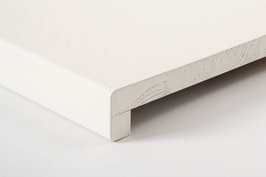 Marches d'escalier Rebord de fenêtre avec surplomb Chêne A/B, lamelles aboutées, 20 mm, brossé, laqué blanc (RAL9010)
