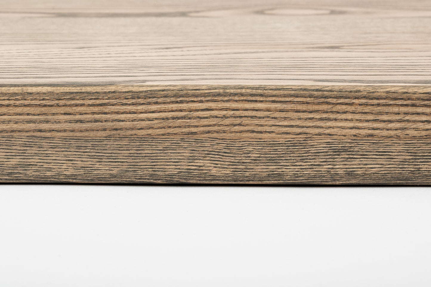 Stair tread Windowsill with overhang Ash A/B, full stave lamellas, 20 mm, Graphite oil