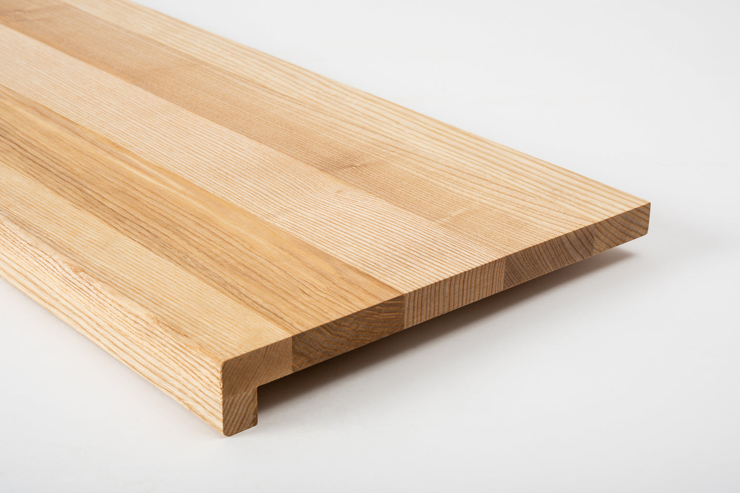 Stair tread Windowsill with overhang Ash A/B, full stave lamellas, 20 mm, Hard wax oil Natural (colourless)