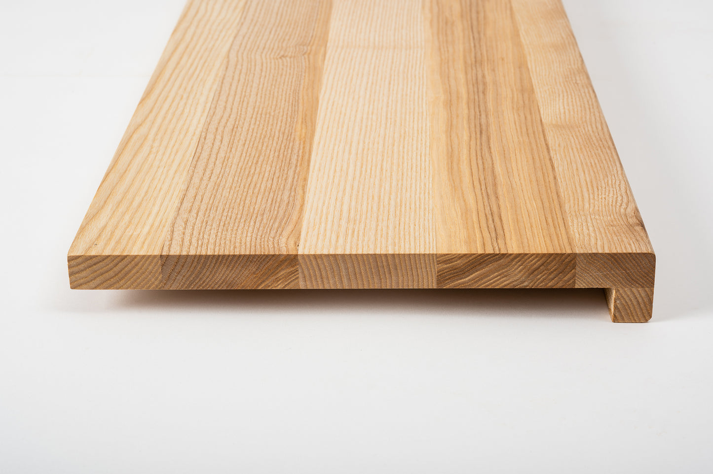 Stair tread Windowsill with overhang Ash A/B, full stave lamellas, 20 mm, Hard wax oil Natural (colourless)