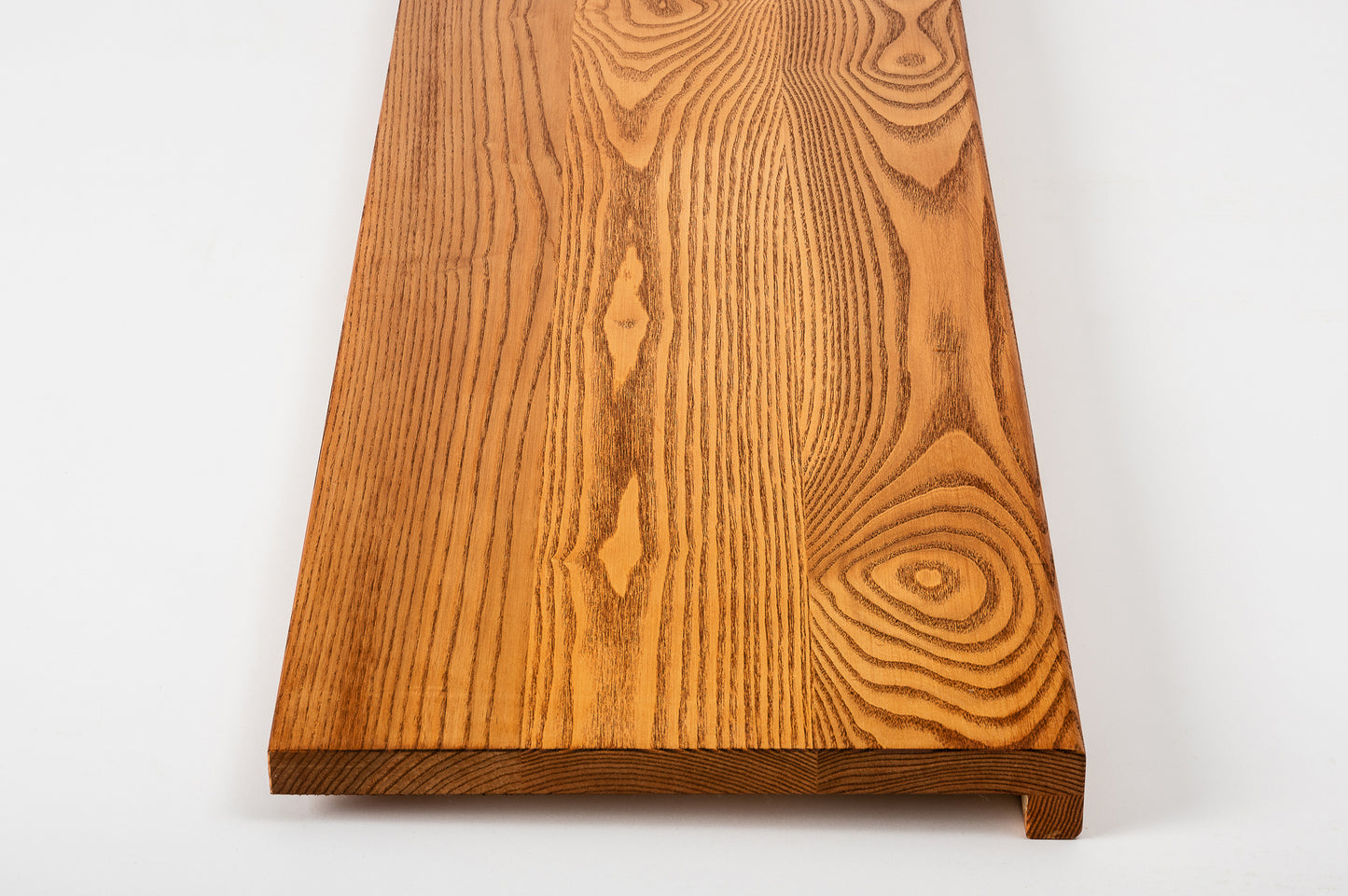 Stair tread Windowsill with overhang Ash A/B, full stave lamellas, 20 mm, Cherry oil
