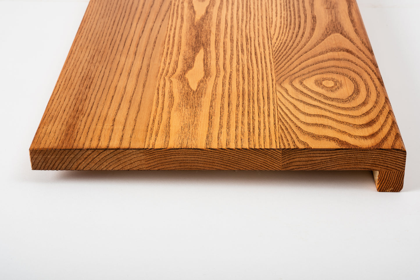 Stair tread Windowsill with overhang Ash A/B, full stave lamellas, 20 mm, Cherry oil