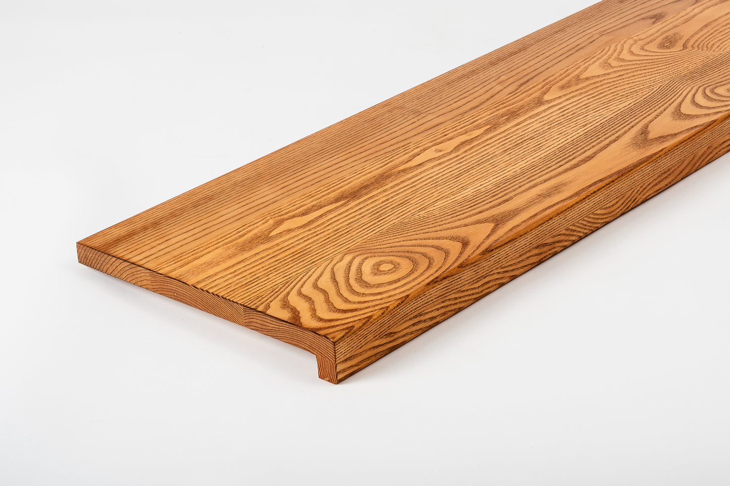 Stair tread Windowsill with overhang Ash A/B, full stave lamellas, 20 mm, Cherry oil