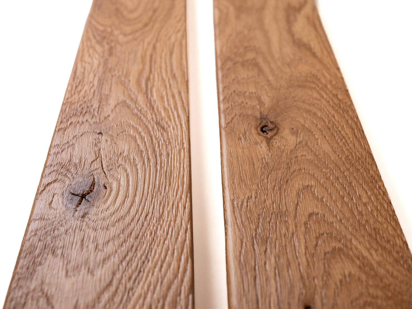 Solid Skirting Board Oak Rustic, 18x70x2000mm with radius, matte lacquered, without filling, brushed