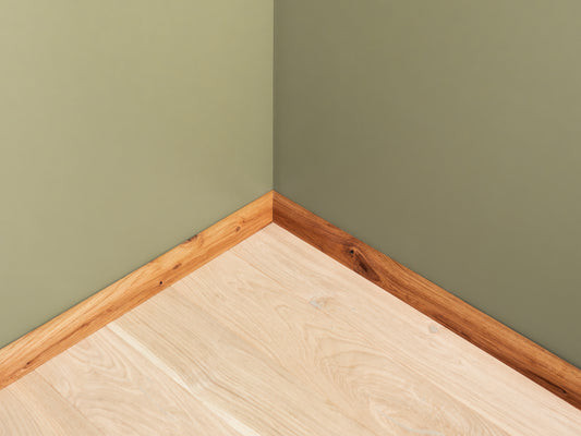 Plinthes massives en chêne rustique 20 x 50 mm, huile naturelle, 0,8-1,5 m avec rayon de 20 mm