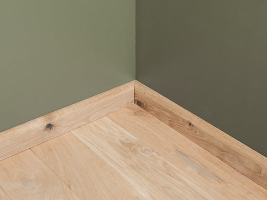 Plinthe massive en chêne rustique 20 x 90 mm non fini 1,5-2,5 m avec rayon de 20 mm