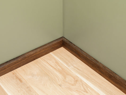 Solid Skirting Board Smoked Oak A/B 18x70mm matte lacquered 0,8-1,8m with radius 20mm