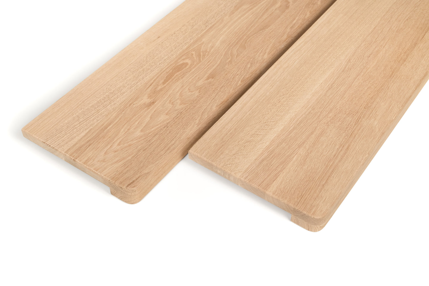 Stair tread Windowsill with wide overhang (5 cm deep) Oak A/B, full stave lamellas, 20 mm, Unfinished, with rounded corners (radius 20 mm)