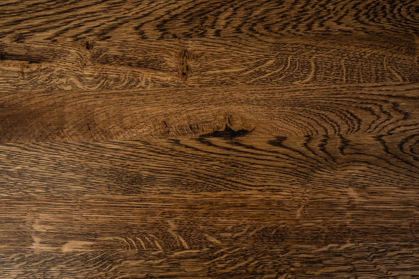 Marche d'escalier Appui de fenêtre avec surplomb Chêne rustique, lamelles pleines, 16 mm, huilé fumé