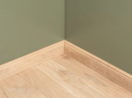 Plinthe massive Chêne A/B 20x90mm Huile de cire dure Blanc naturel 1,5-2,5m Profil Hambourg