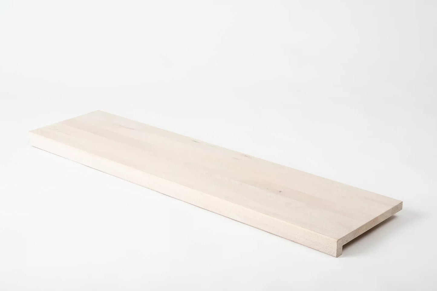 Marche d'escalier Appui de fenêtre avec surplomb Hêtre étuvé A/B, lamelles entières, 20 mm, huile blanche craie