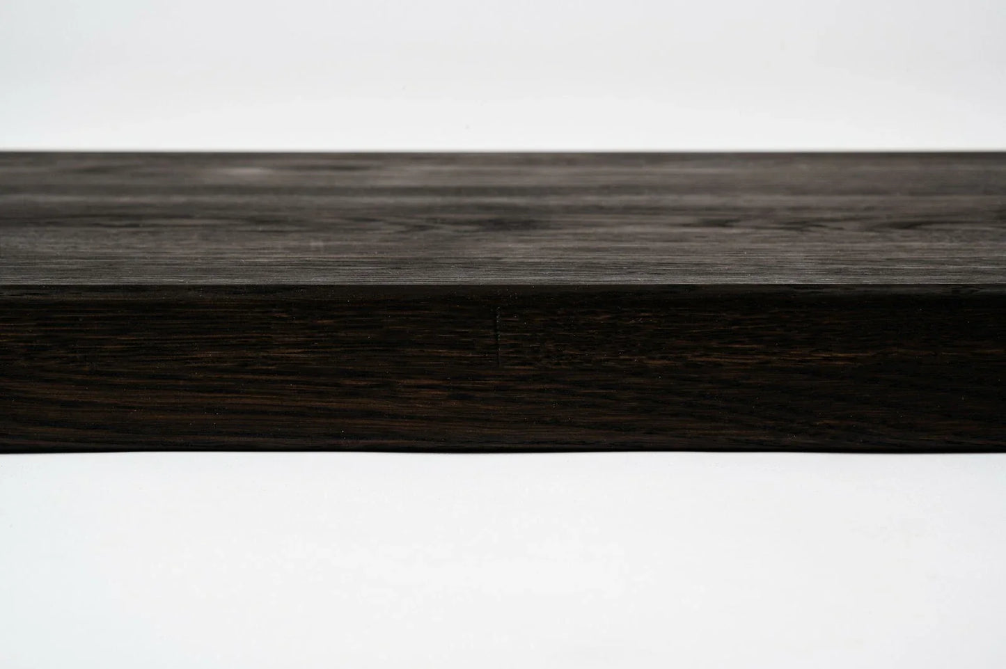 Marches d'escalier Rebord de fenêtre avec surplomb Chêne fumé rustique, lamelles entières, 16 mm, Black oil