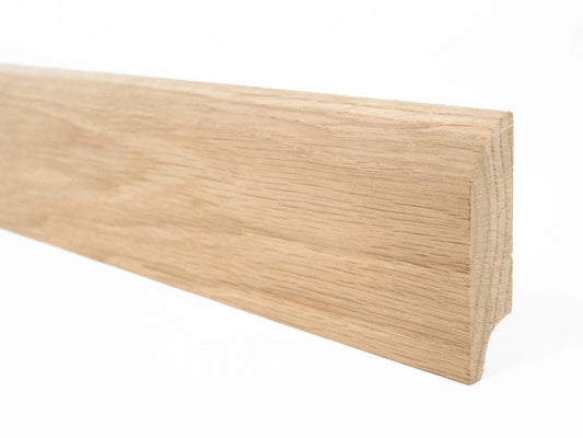 Plinthe massive Chêne A/B 18x70mm non finie 0,8-1,8m avec rayon 20mm