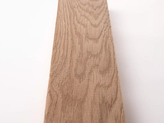Plinthe massive Chêne rustique, 18x70x2000mm avec rayon, non fini, sans remplissage, brossé