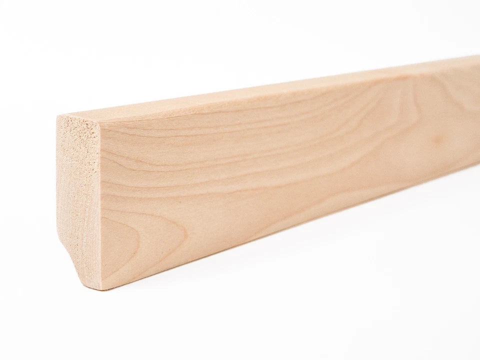 Plinthe massive en bouleau A/B 24 x 60 mm non fini 2000 mm avec rayon de 5 mm