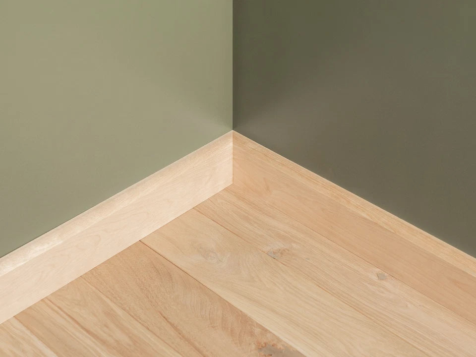 Solid Skirting Board Birch A/B 24x100mm Hard wax oil Natural white 2000 mm with radius 20mm